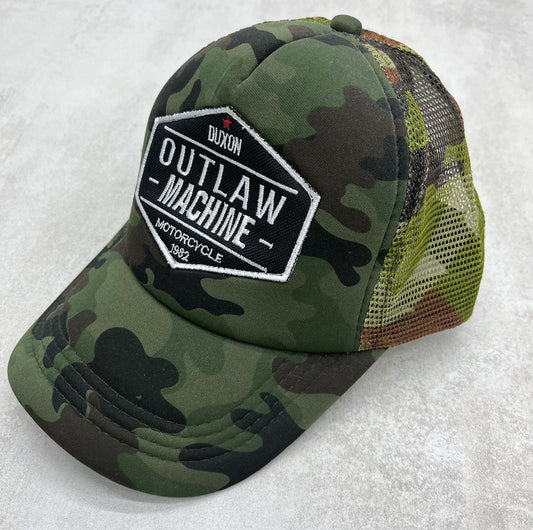 GORRA OUTLAW MACHINE CON REJILLA CAMUFLADO