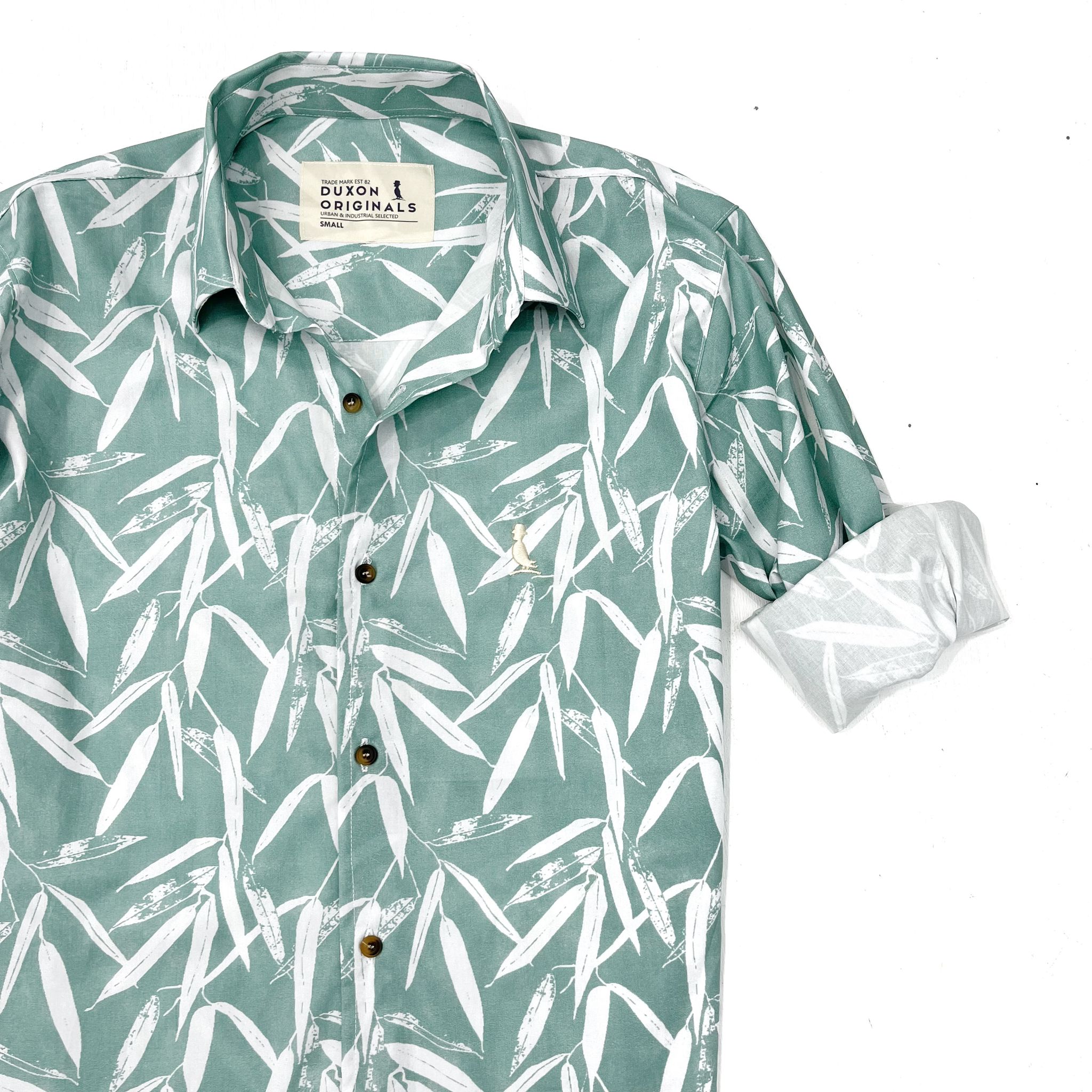 MEGA SALE 🔥CAMISA ESTAMPADA HOJAS VERDE
