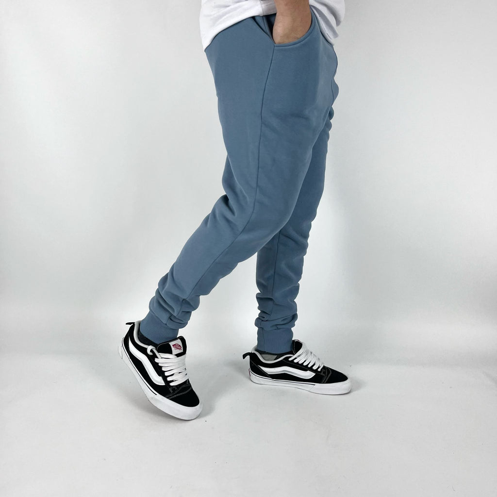 JOGGER CON PUÑO AZUL JEAN