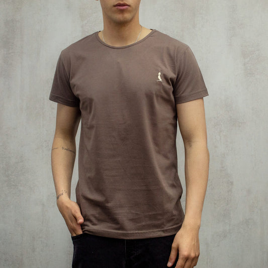 REMERA BASICA MARRON