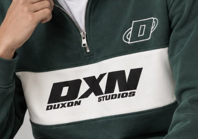 MEDIO CIERRE CON FRANJA,DUXON ESTUDIOS.