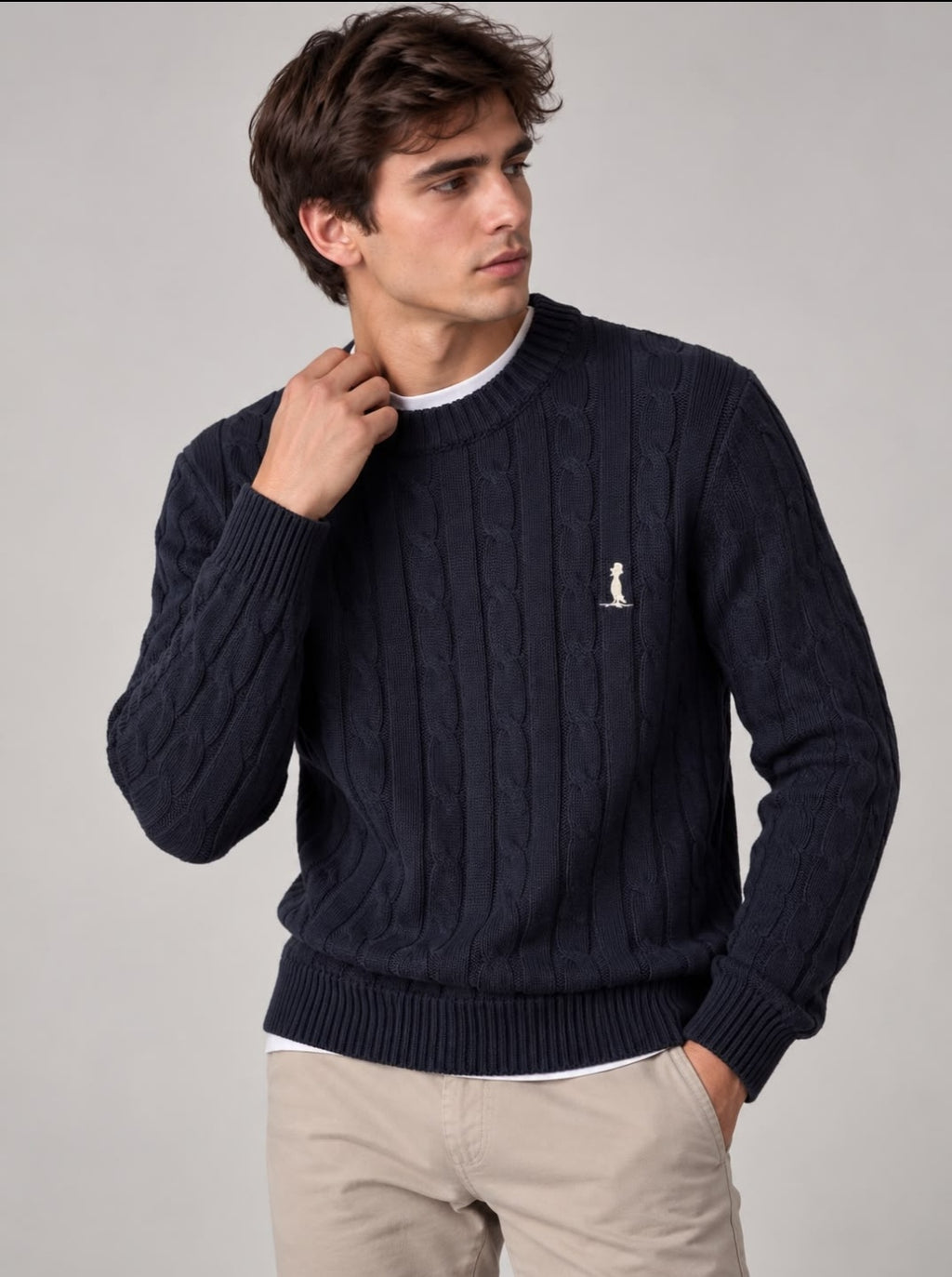 BUZO TEJIDO, A LA BASE.